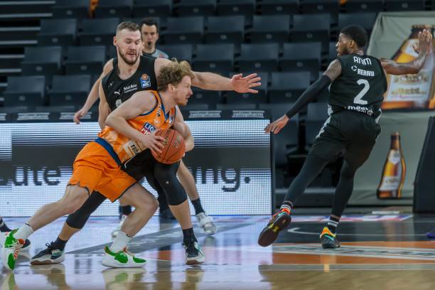 从这则事件 从这则事件